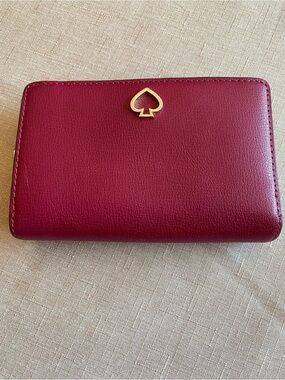 Kate Spade Berry Leather Wallet Gold Snap Button Multiple Card Holder Red OS